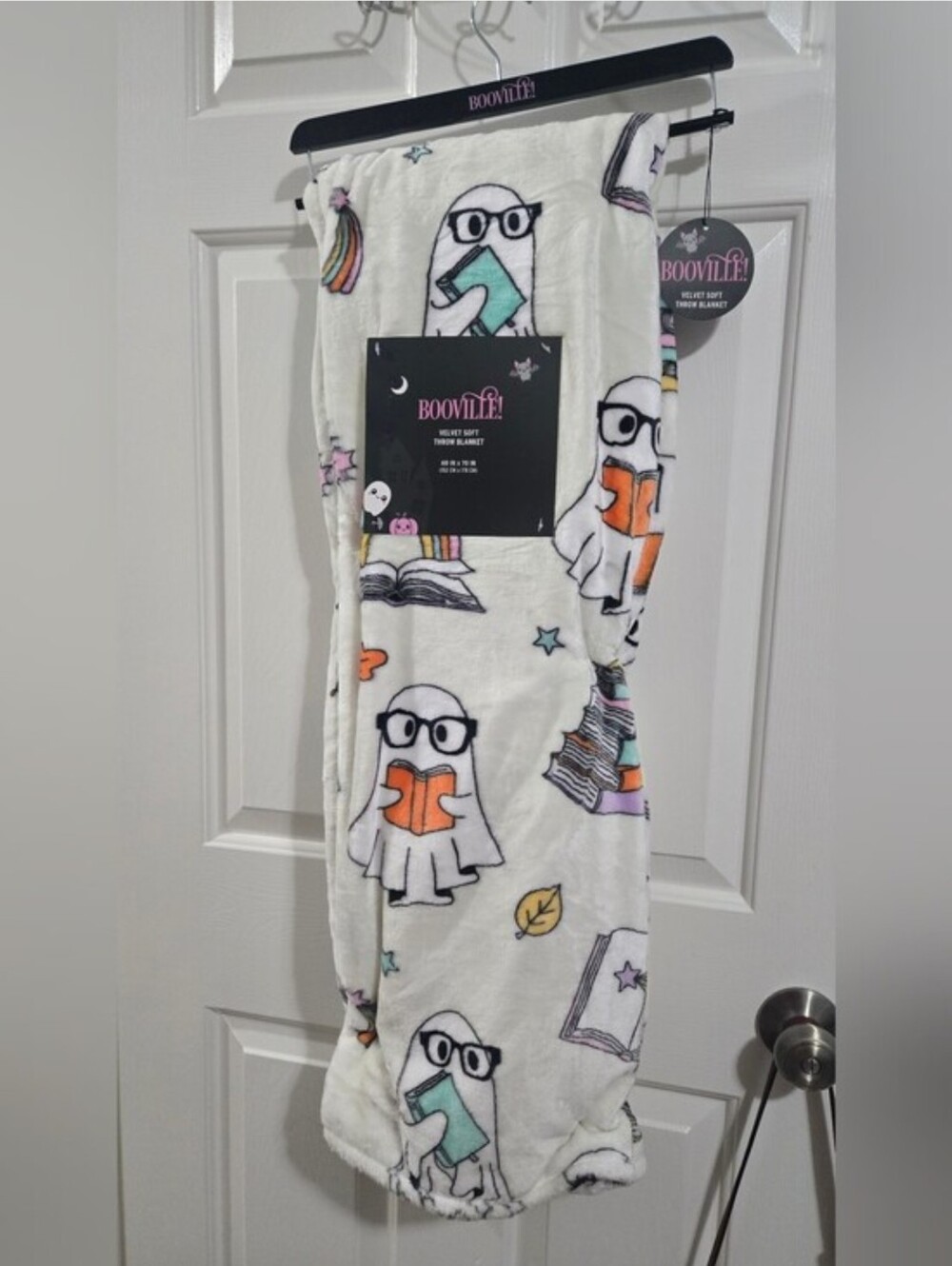 BOOVILLE Plush Reading Ghost Throw Blanket - White with Colorful Prints